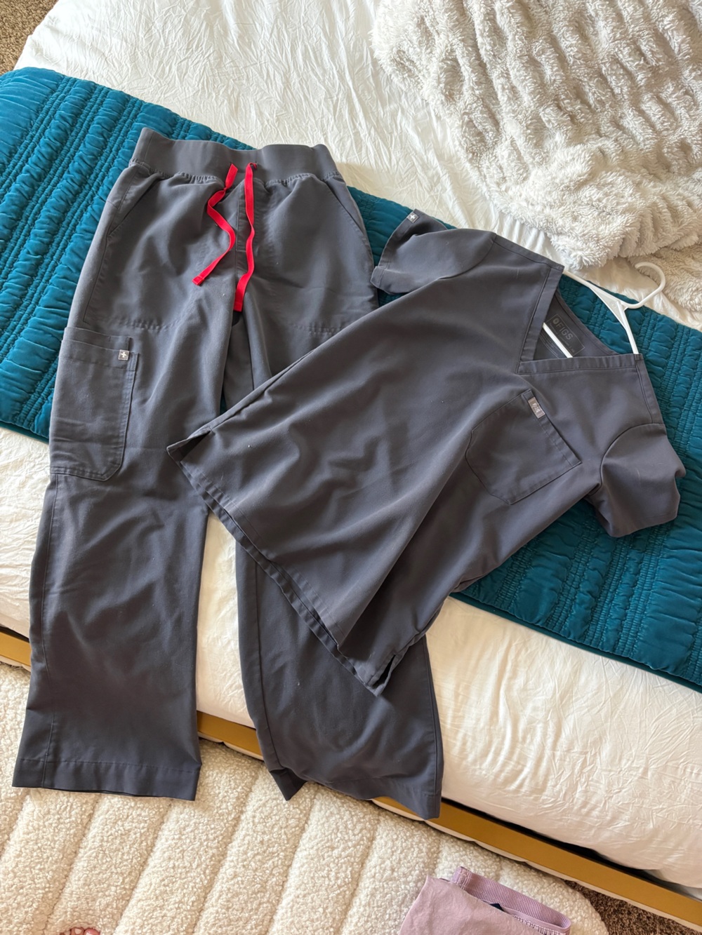 Figs women Charcoal Scrub set with Red Drawstring
